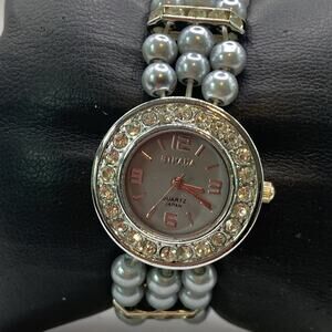 Strada Womens Silver Tone Rhinestone Watch Works New Battery